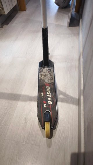 Patinete Booster Wolf B18
