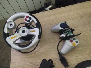 Volante, pistola y mando para PC