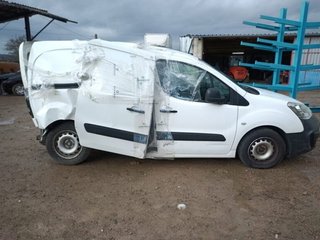 Citroen 115047 consola central berlingo furgon