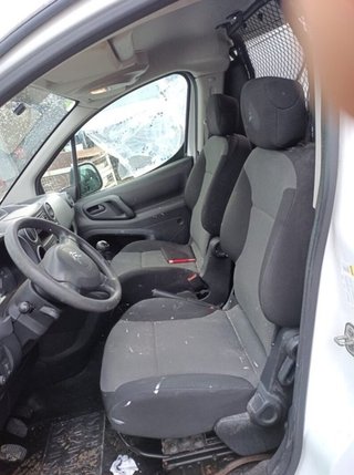 115047 consola central citroen berlingo furgon