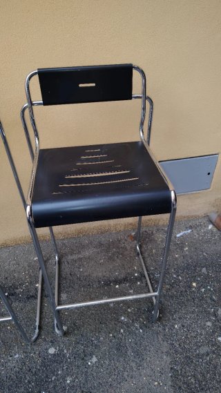 Sgabello da bar nero e argento