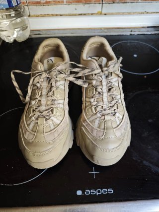 Zapatillas beige