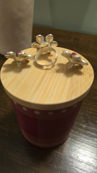 Set anello e orecchini fiore rosso