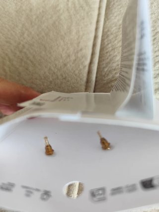 Pendientes dorados MNG