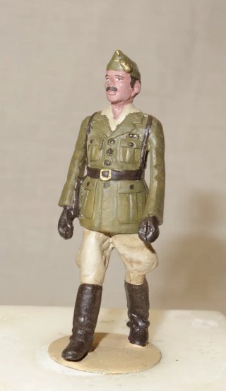 Figura Plomo 54mm Alymer 800 Oficial Guerra Civil