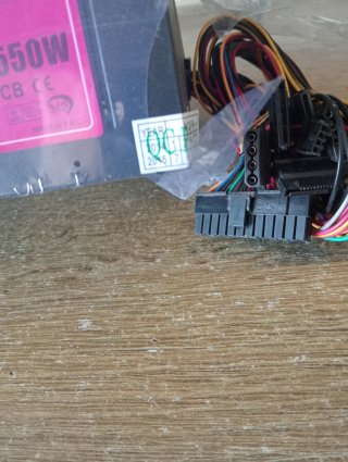 Fuente Alimentación 550W Biwond