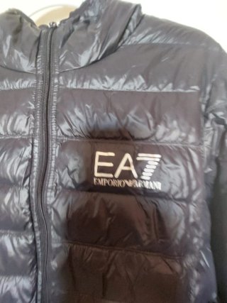 Piumino EA7 Emporio Armani Nero con Cappuccio