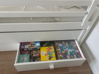 Cama nido compacta de madera