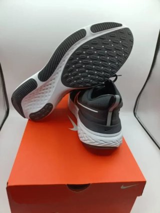 Nike N°47