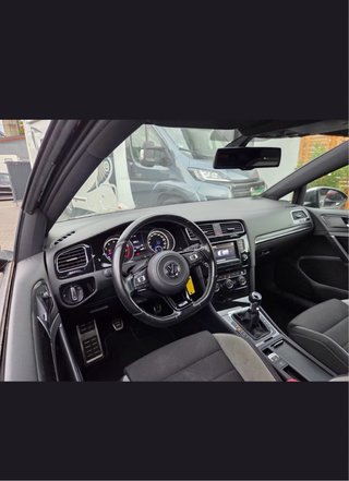 Volkswagen Golf 7 R 300 Manual