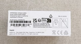 AirPods 4 con cancellazione rumore