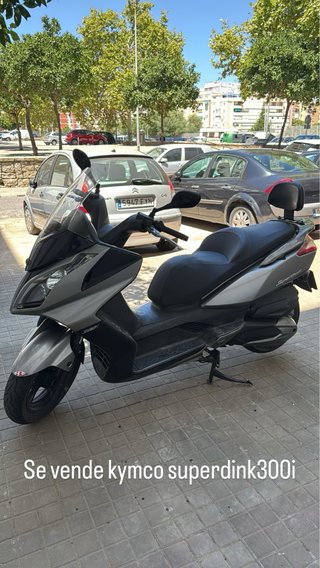 Kymco Super Dink 300i Maxi Scooter