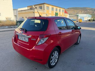 Toyota Yaris 2012