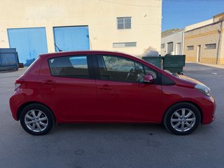Toyota Yaris 2012