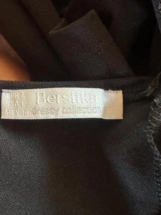 Camiseta negra con letras brillantes PURE KAVIAR