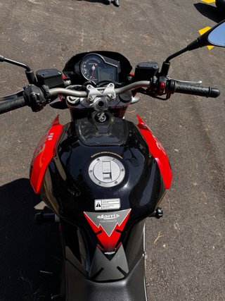 Aprilia Shiver 750 Negra/Roja