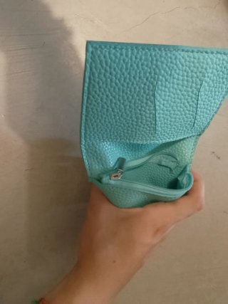 Portafoglio e portamonete azzurro-turchese
