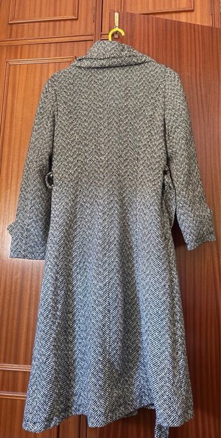 Abrigo largo estampado gris mujer