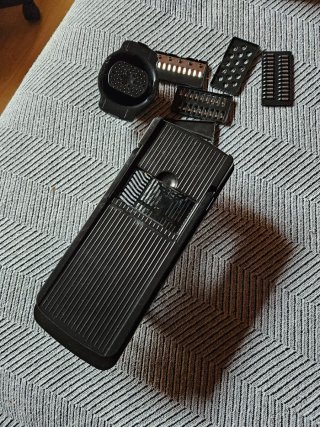 Picadora de cocina con accesorios