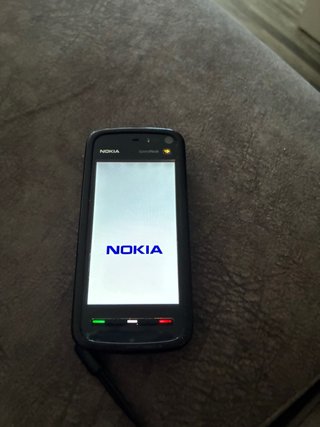 Nokia 5800 XpressMusic + Cargador