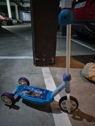 Patinete infantil Frozen 3 ruedas