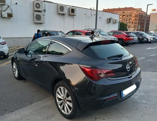 Opel Astra GTC 2014