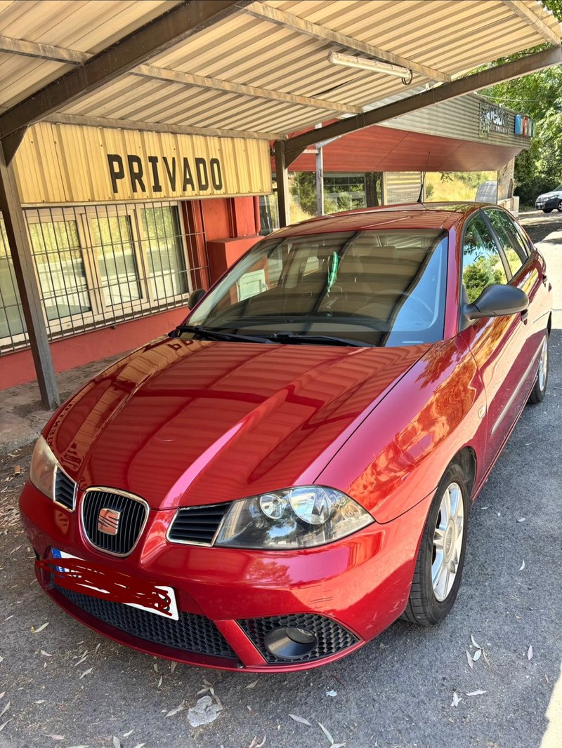 SEAT Ibiza 2008 - foto 1