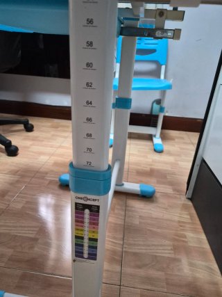 Tavolo e Sedia da Scrivania Regolabili per Bambini