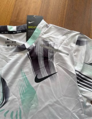 Completo Nike sportivo M bianco e nero