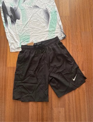 Completo Nike sportivo M bianco e nero