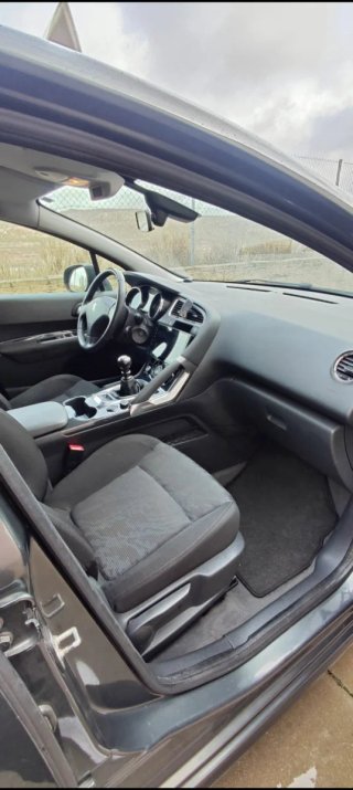 Peugeot 3008 Diesel 1.6HDI 2012