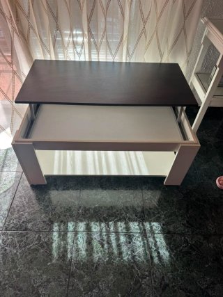 Escritorio esquinero con cajonera y mesa de centro