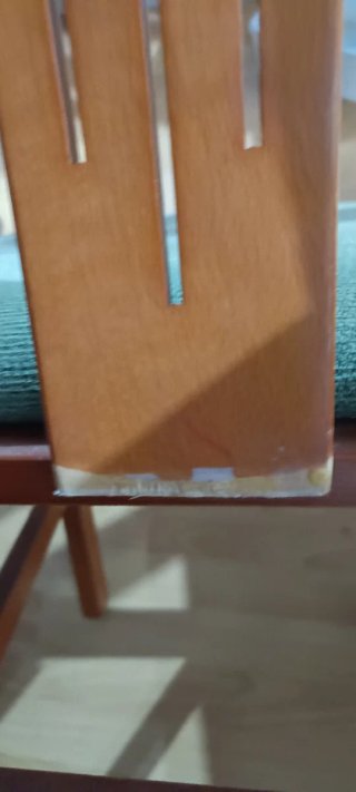 Mesa redonda extensible. Madera y cubierta cristal
