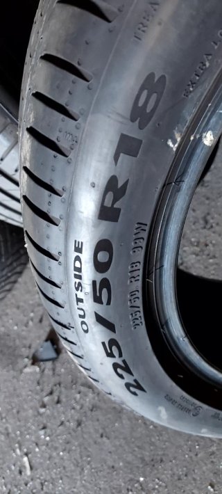 225/50 R18 99W