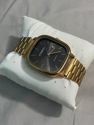 Reloj Casio Vintage Dorado y Negro