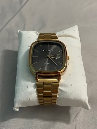 Reloj Casio Vintage Dorado y Negro