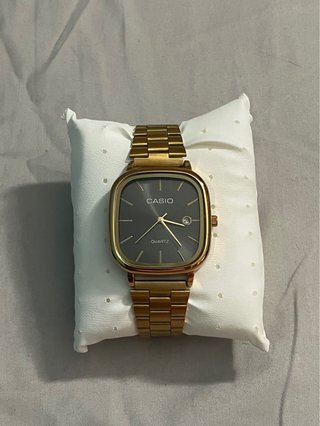Reloj Casio Vintage Dorado y Negro