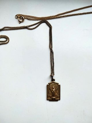 Dos medallas con cadena Virgen del Pilar
