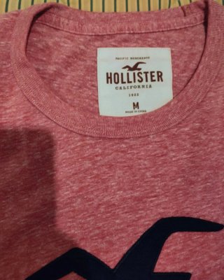 Camiseta Hollister Fucsia Talla M