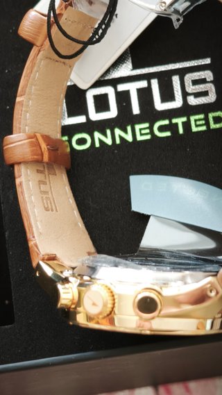 Reloj Lotus Connected Mujer Dorado Blanco
