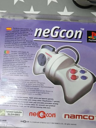 Joystick PS Dominator Logic 3 e Ace Combat 2 per PS1