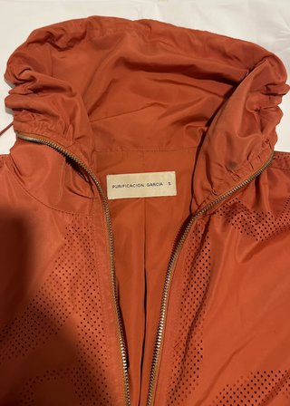 Gabardina Purificación García Talla S Naranja
