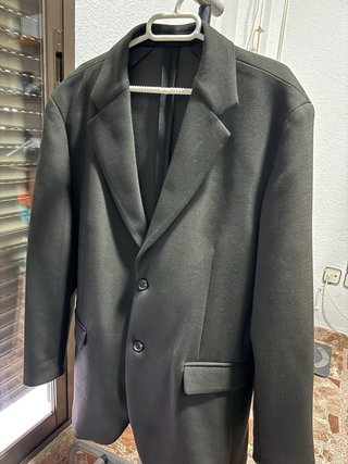 Americana gris oscuro