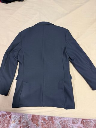 Americana gris oscuro