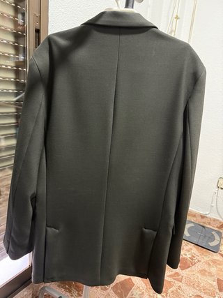 Americana gris oscuro