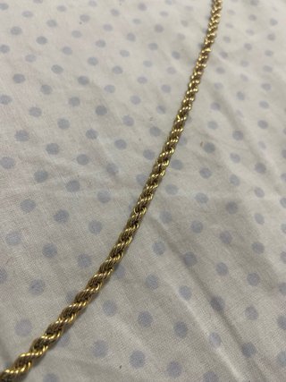 Collar dorado estilo cadena