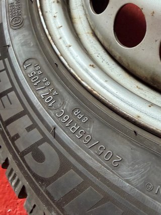 Llantas Michelin Transporter