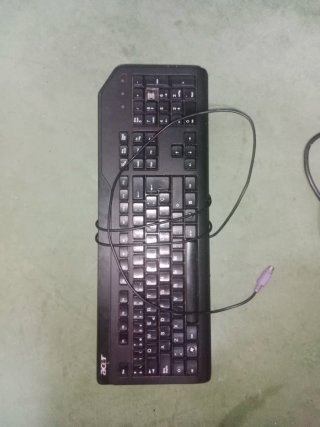 OFERTA OFERTA: Lote 2 PCs + Teclado Acer + Cables