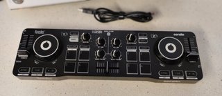 Controladora DJ Hercules Serato DJ Lite