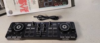 Controladora DJ Hercules Serato DJ Lite
